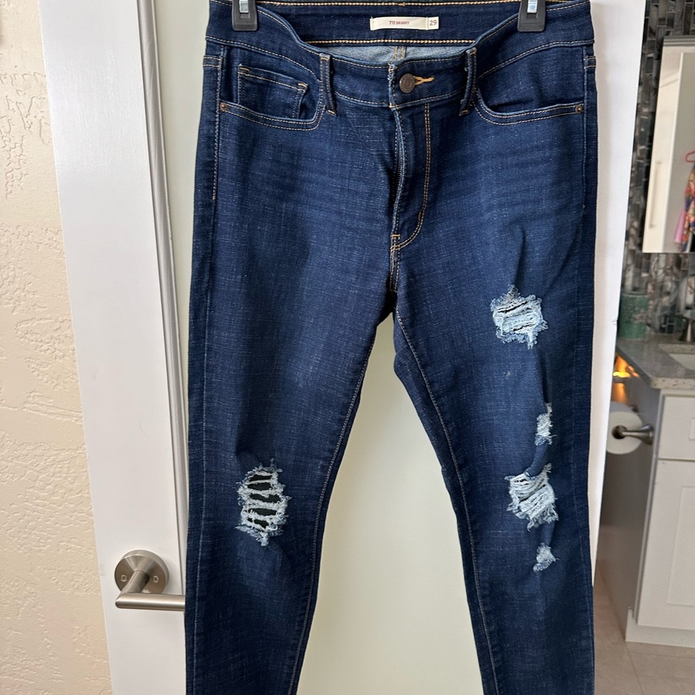 Levi skinny jeans